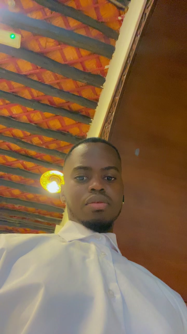 @Medi steady ug 😎
