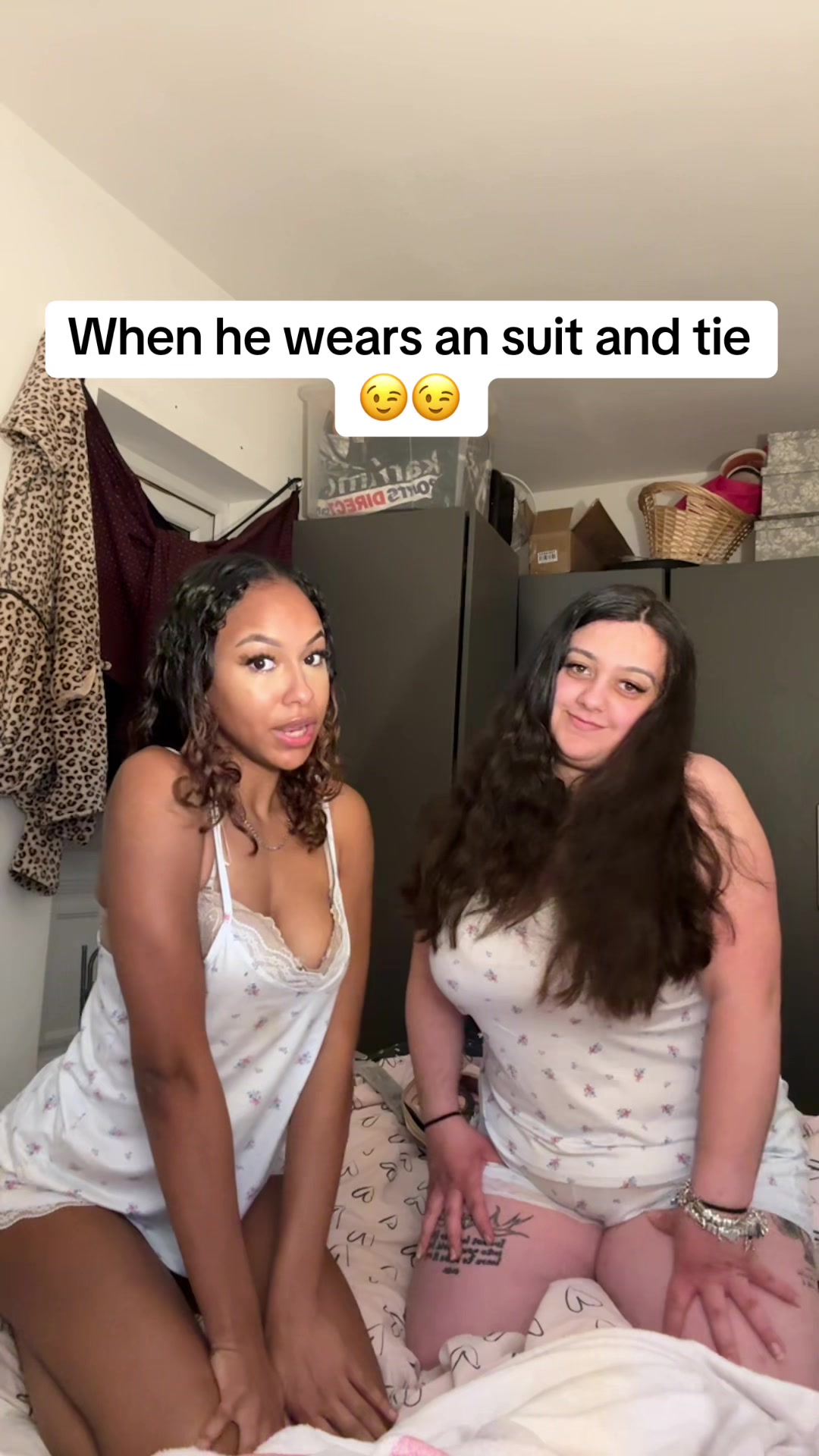 @ItsPhee