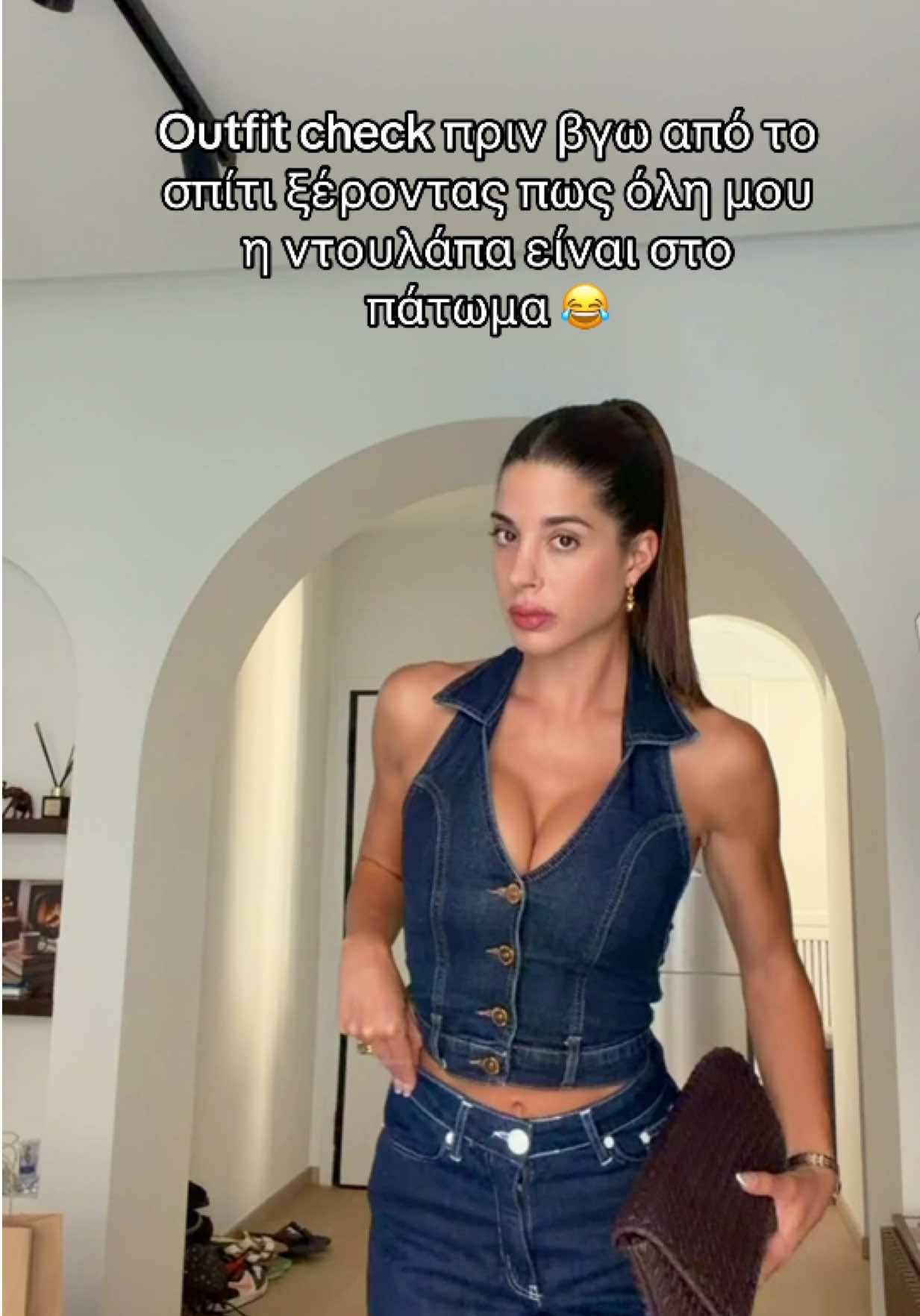 @catherine_kikilia