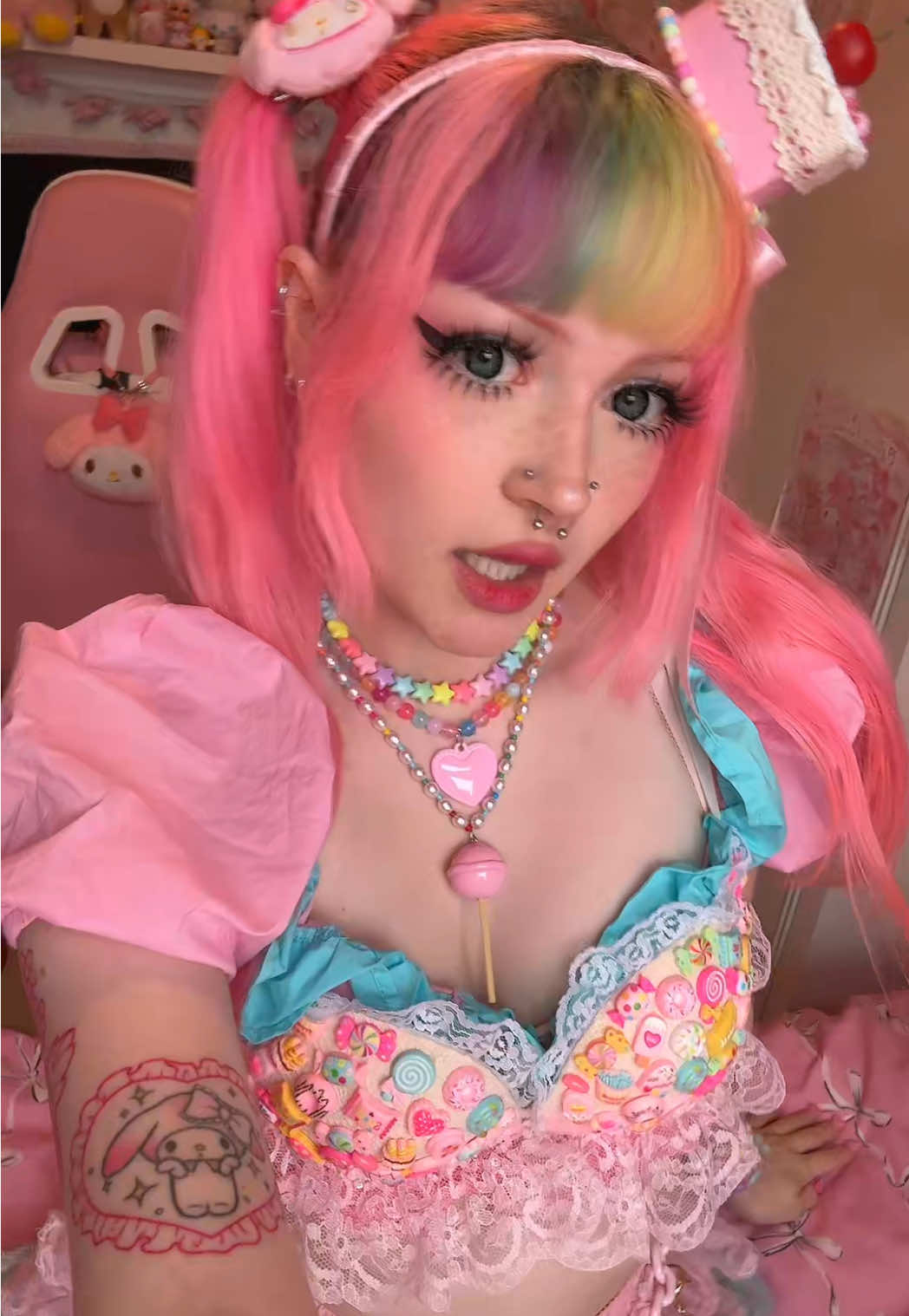 @belle 🍭🎀