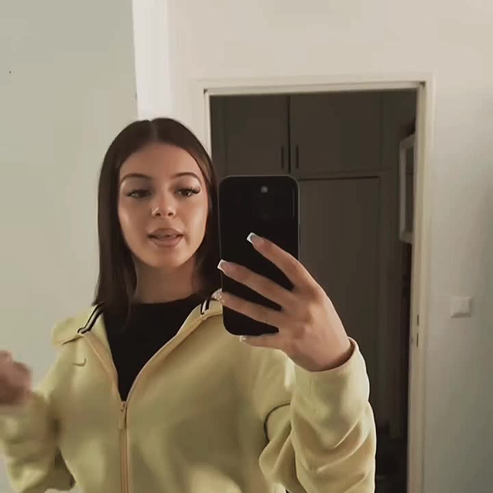 @โ๐๐ฆ๐ข๐ซ๐โ
