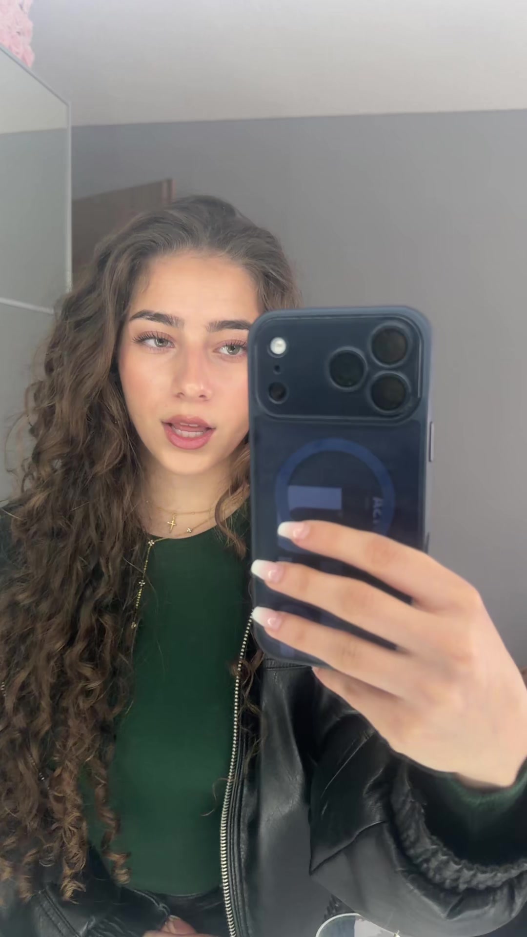 @𝐍𝐢𝐧𝐤𝐚&nbsp;🦢