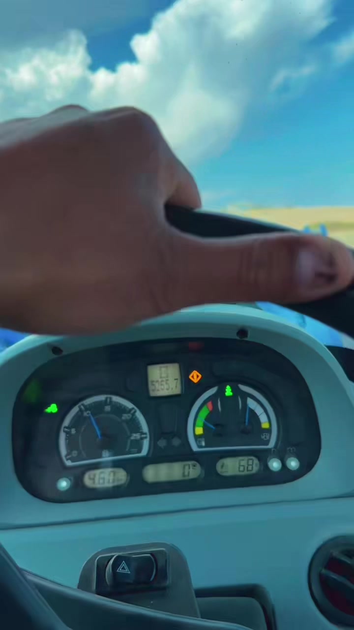 @LuckyCyprus30