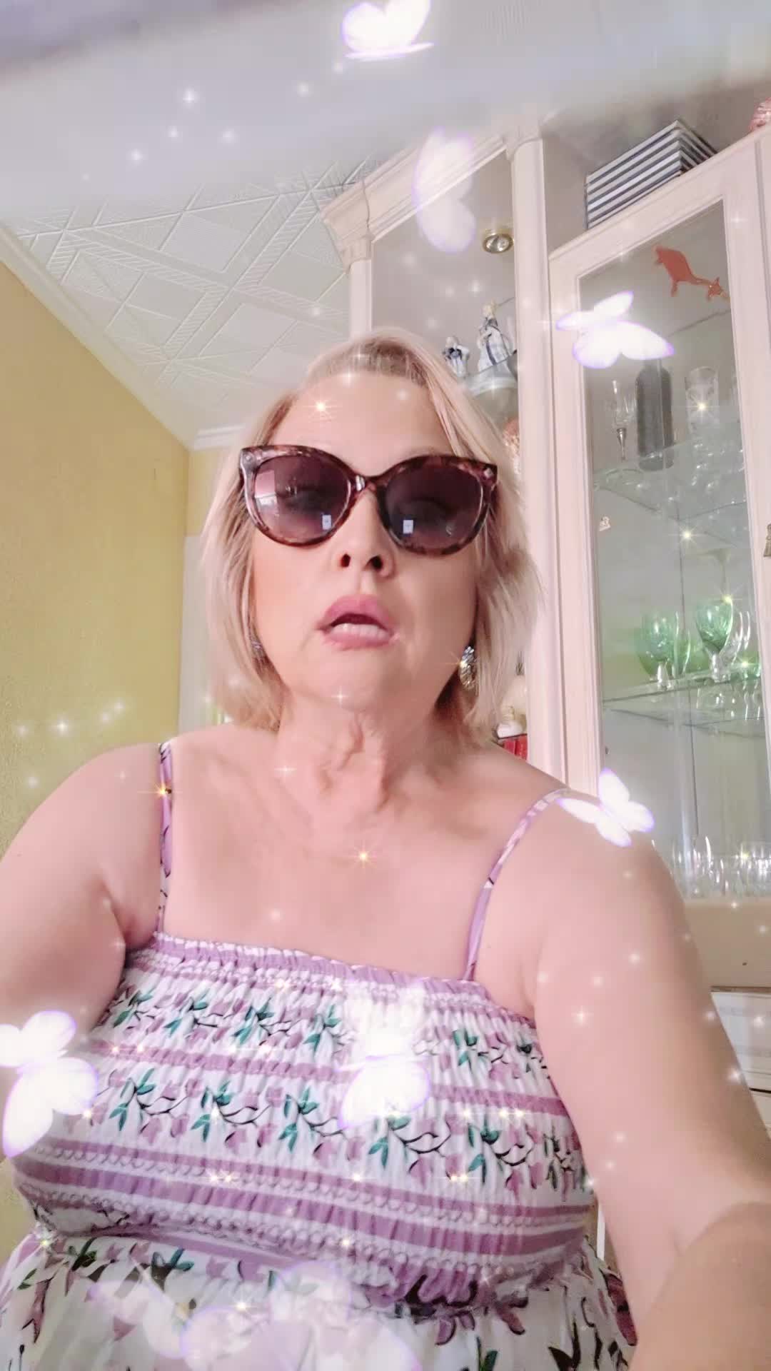 @Victoria
