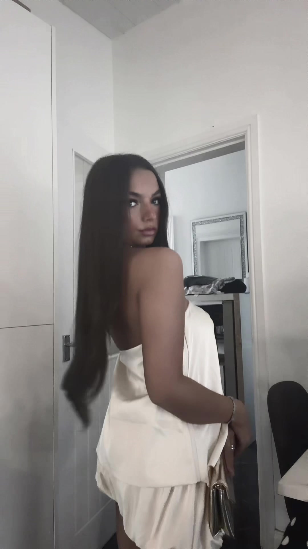 @𝓔𝓝