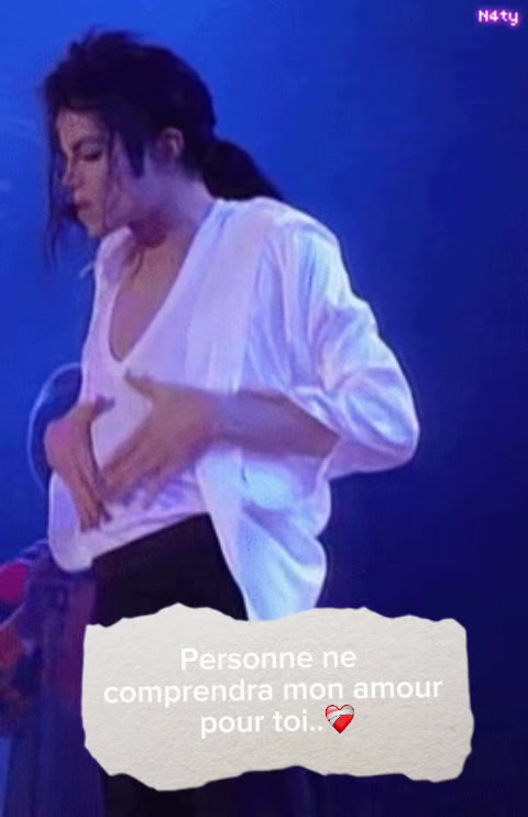 @{Juju} Michael Jackson fan ✨