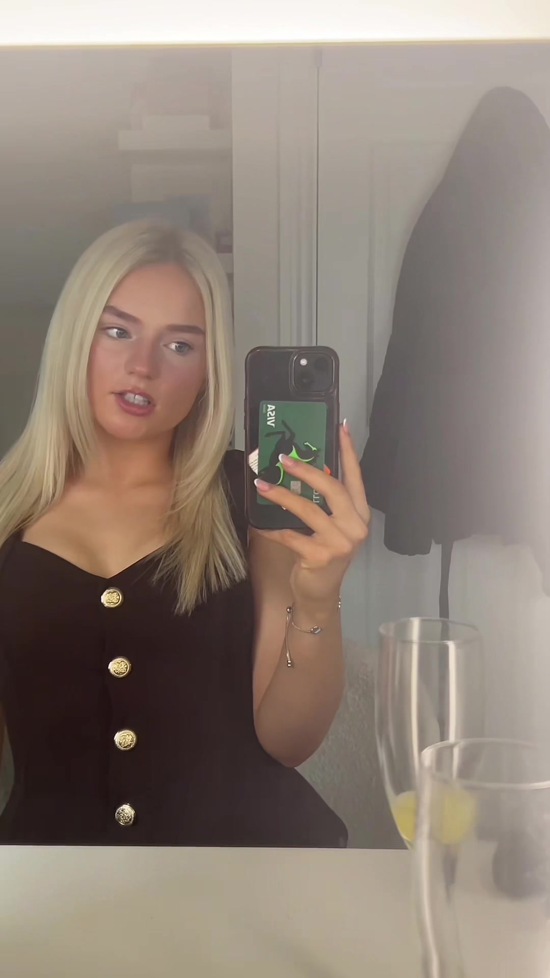@𝐁