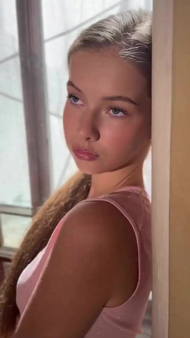 @luciaperkins