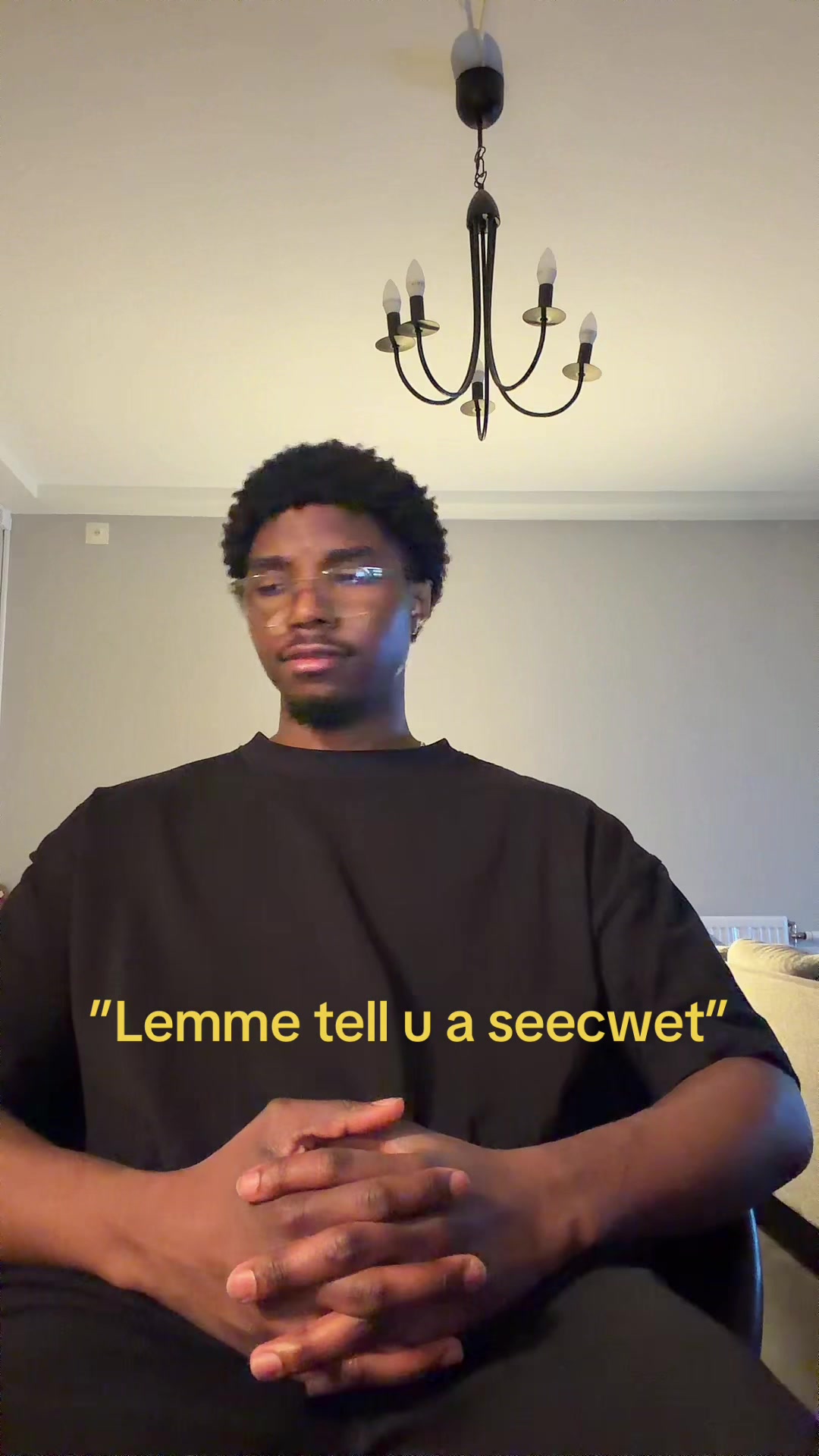 @「🕴🏾」