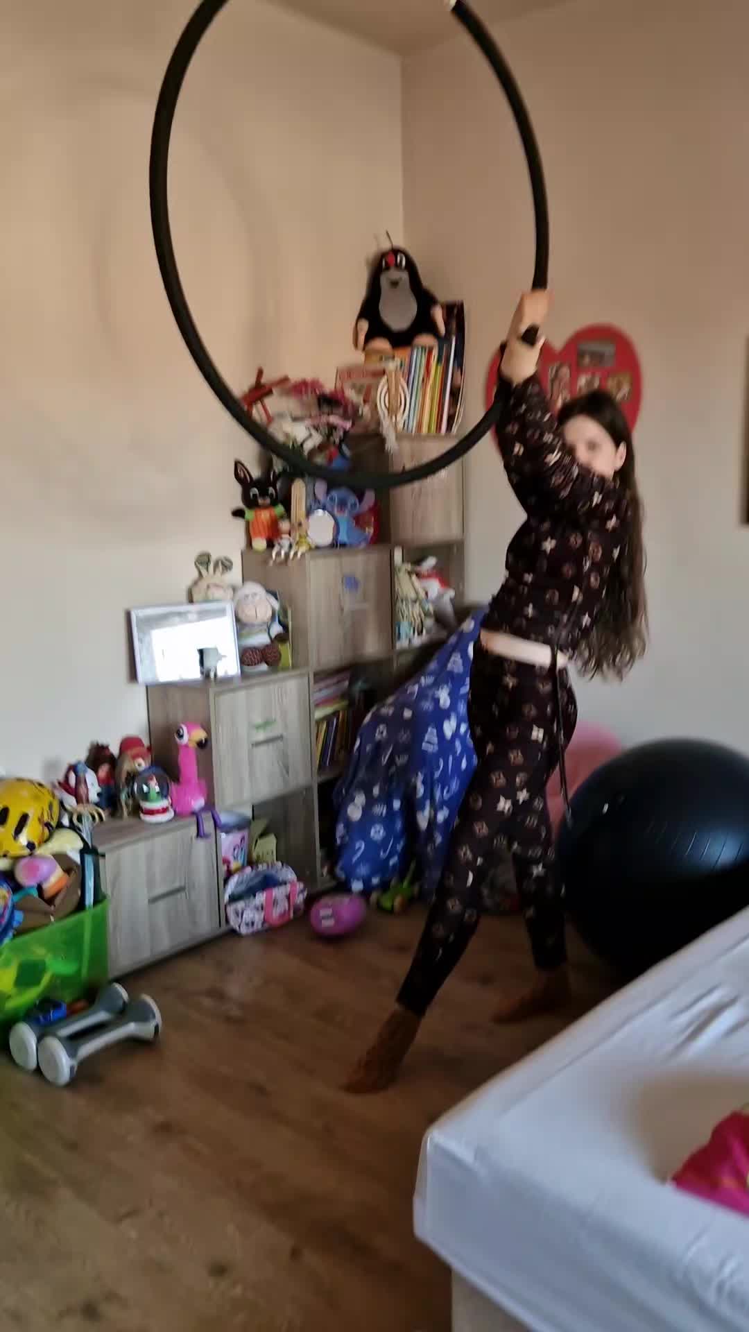 @MoneLiza