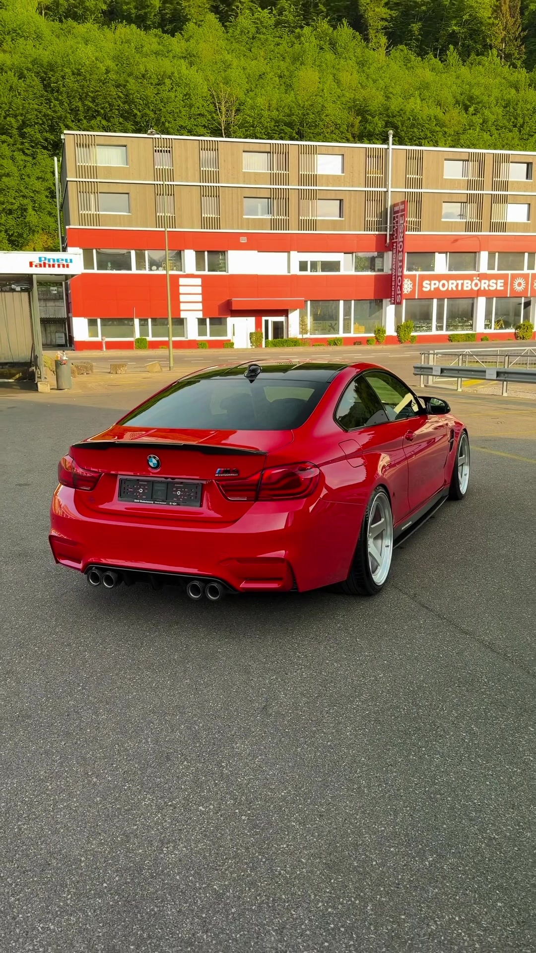 @F82 Rosso Corsa