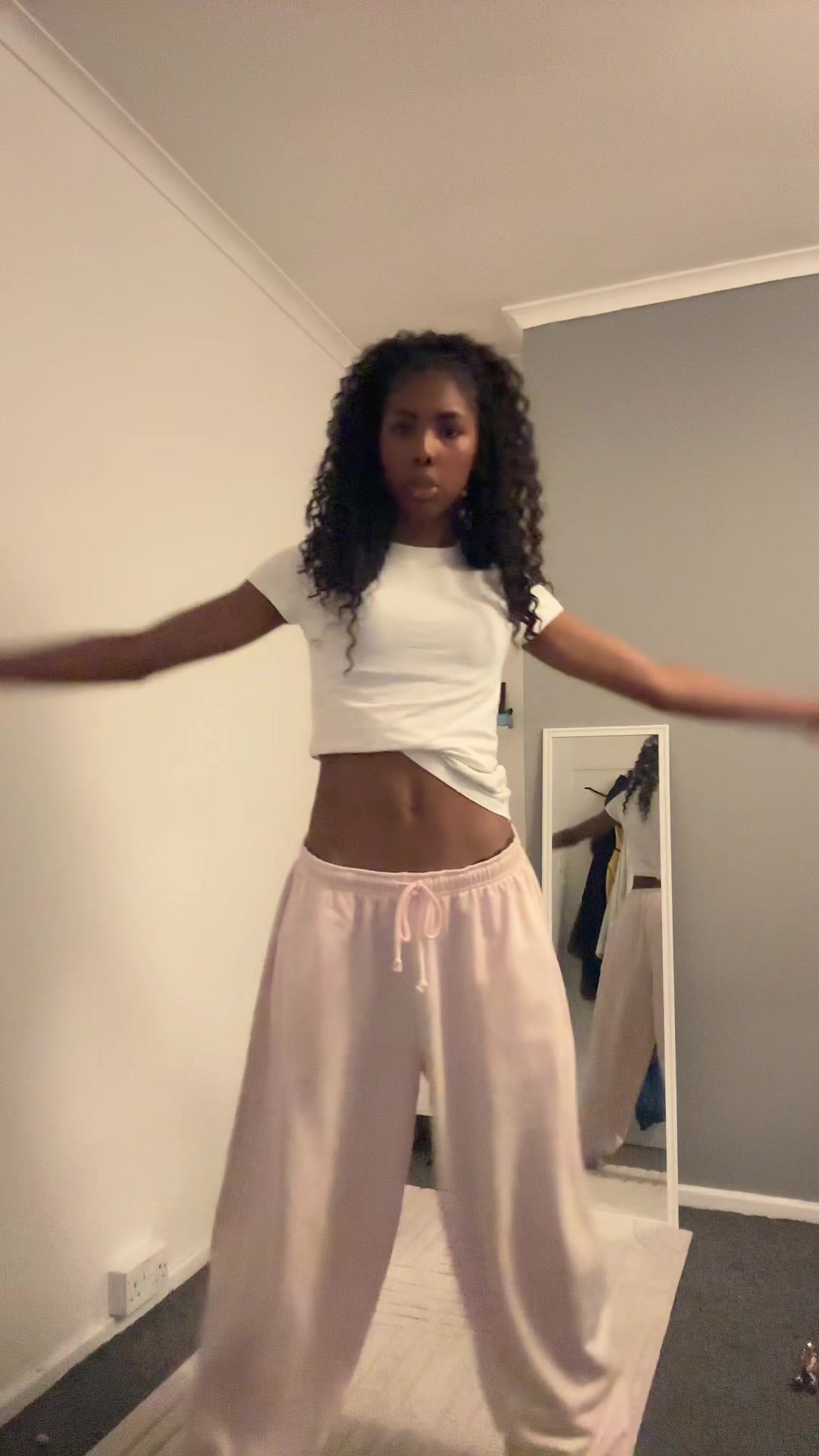 @ellissiaspam