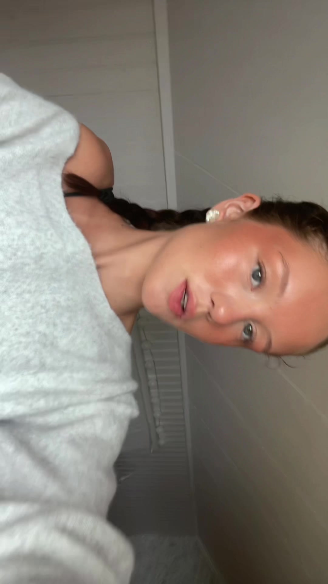 @Loviss