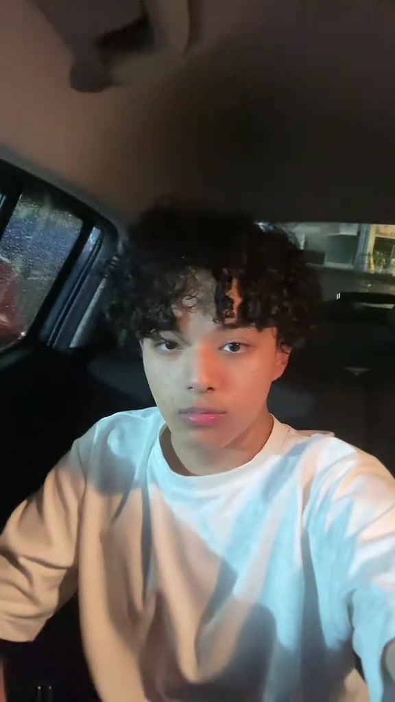 @yuji