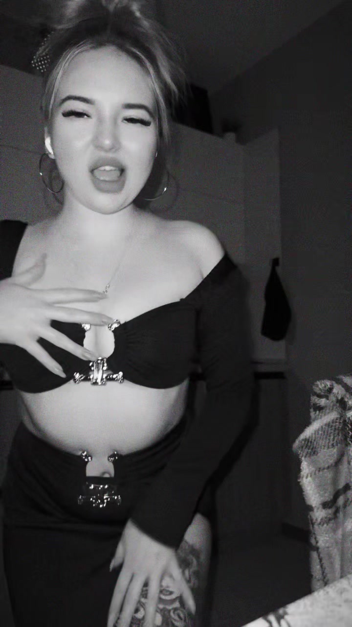@_Anasteyshaa18_
