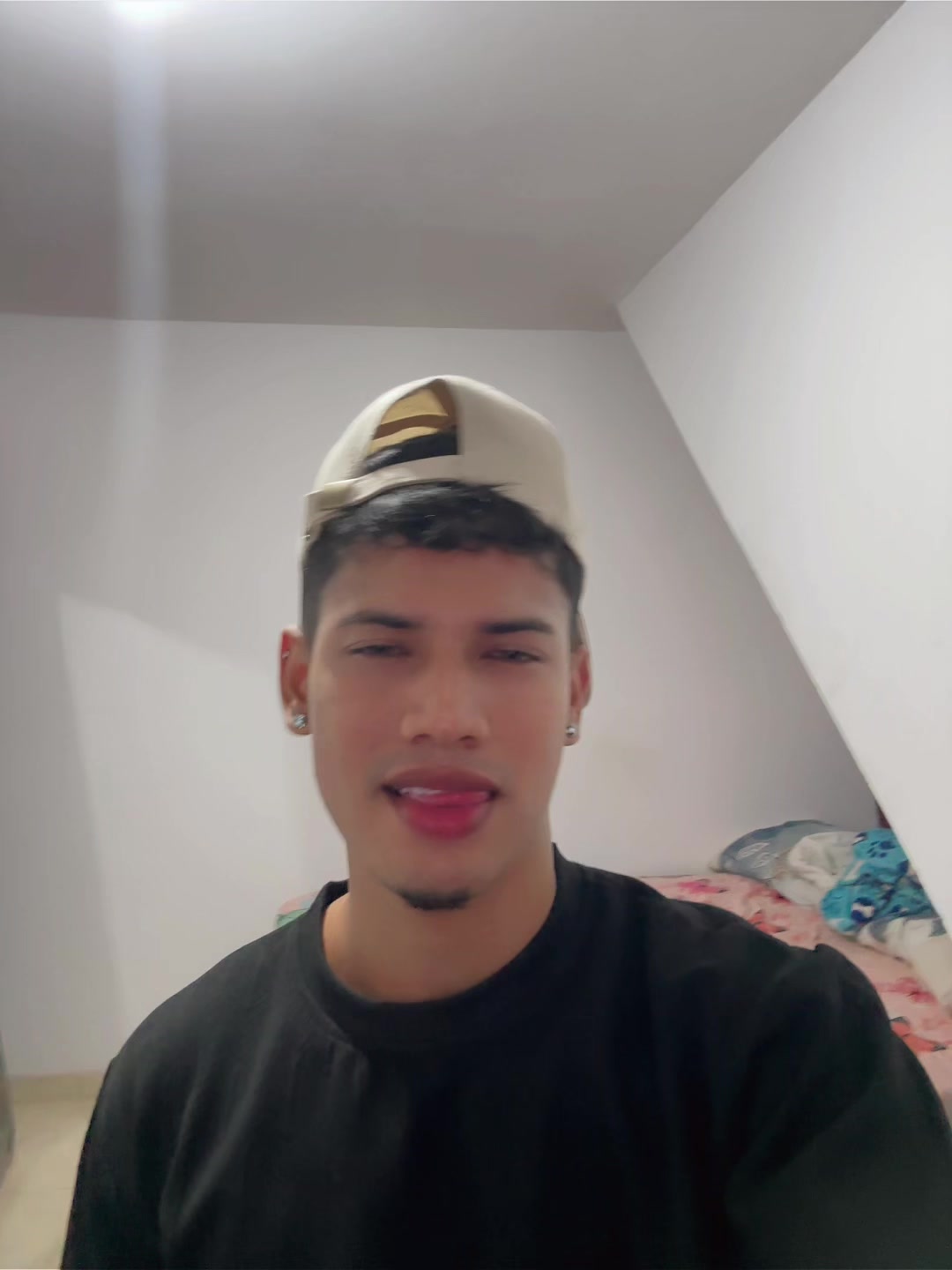 @Julio Acuña