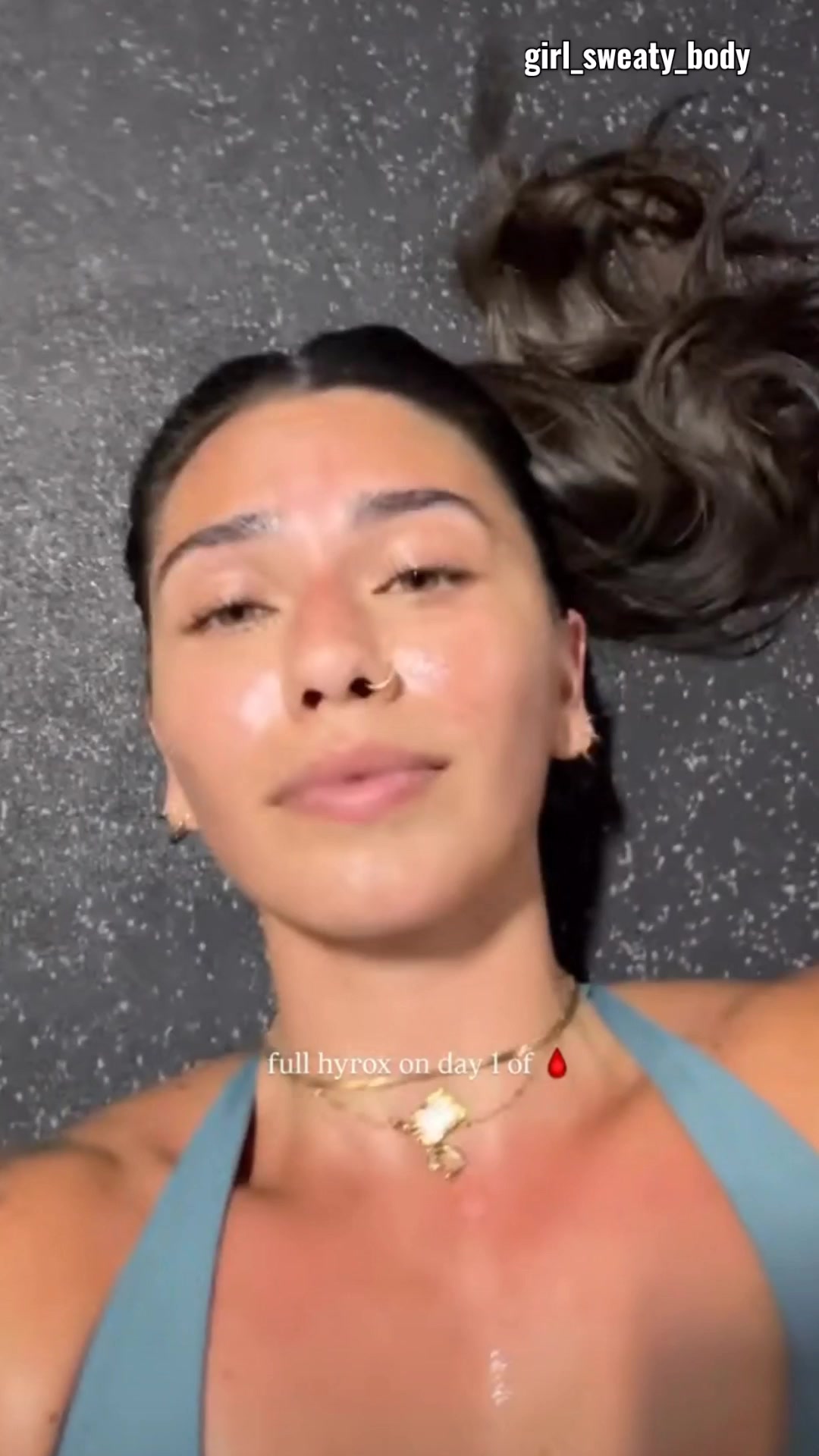 @girl_sweaty_body