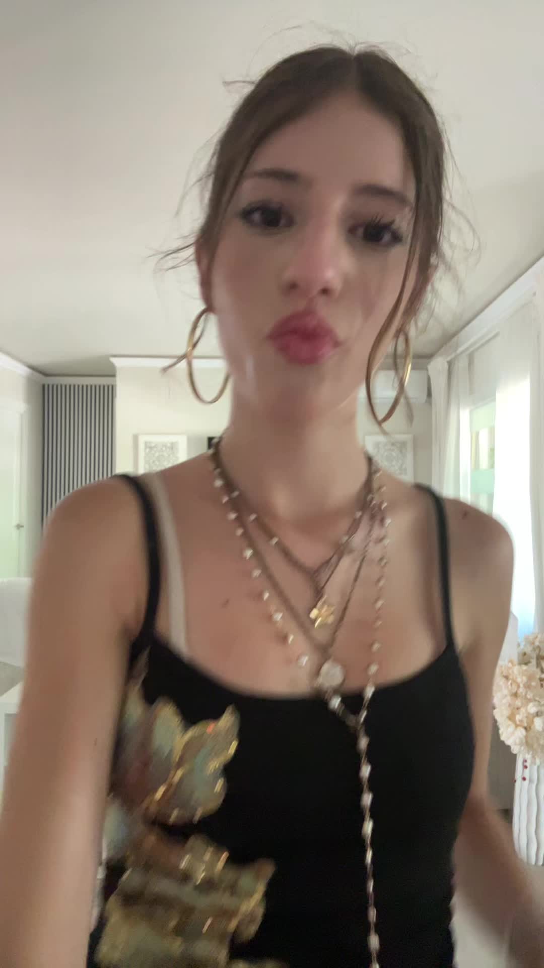 @️