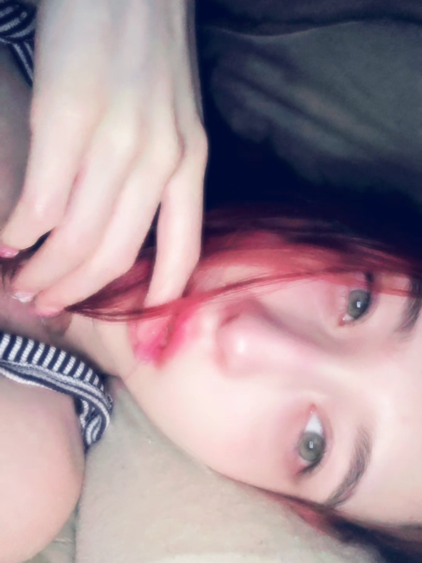 @𝓴𝓲𝓼𝓼 𝓶𝒆 ♰