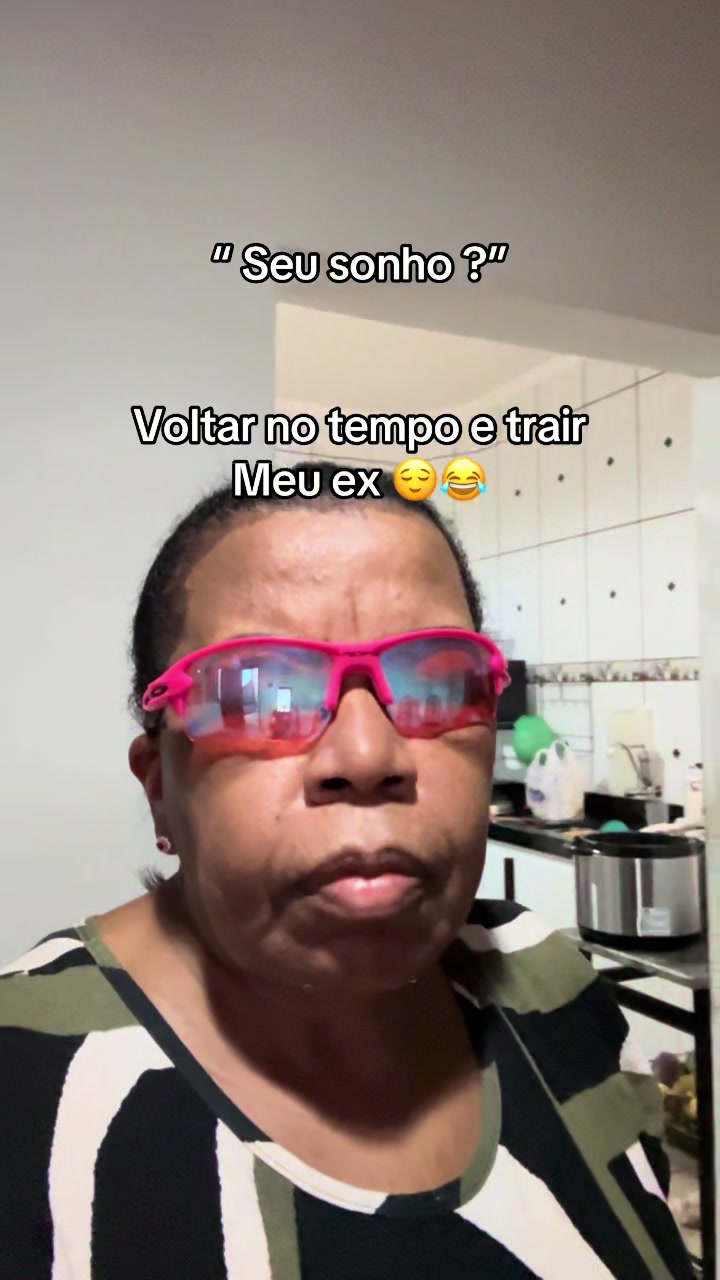 @memezeiras_.