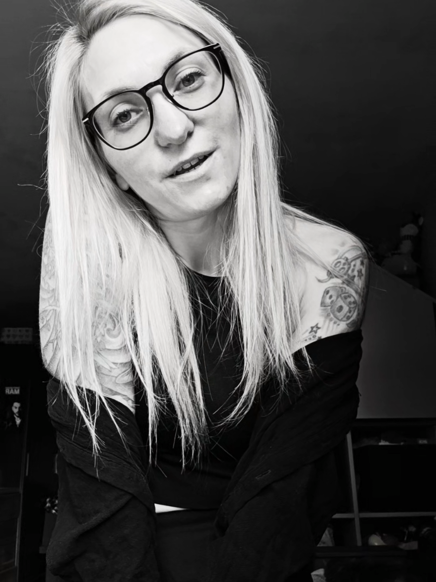 @Marika 🖤