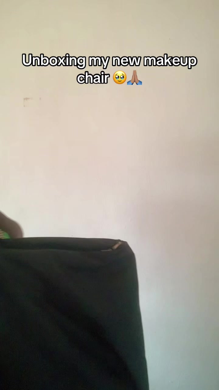 @Makeup artist Didi