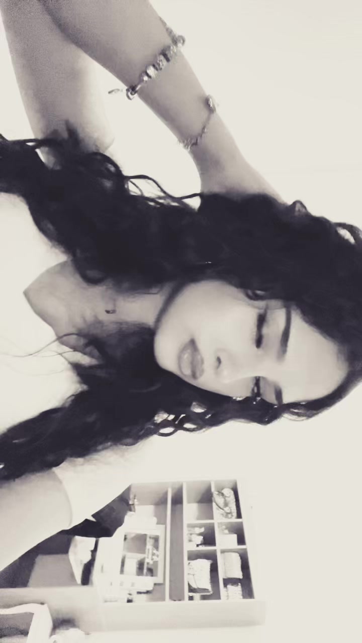 @𝐈🦊