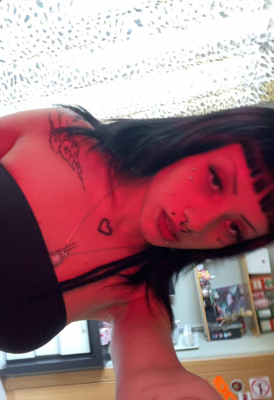 @🧛🏻♀️