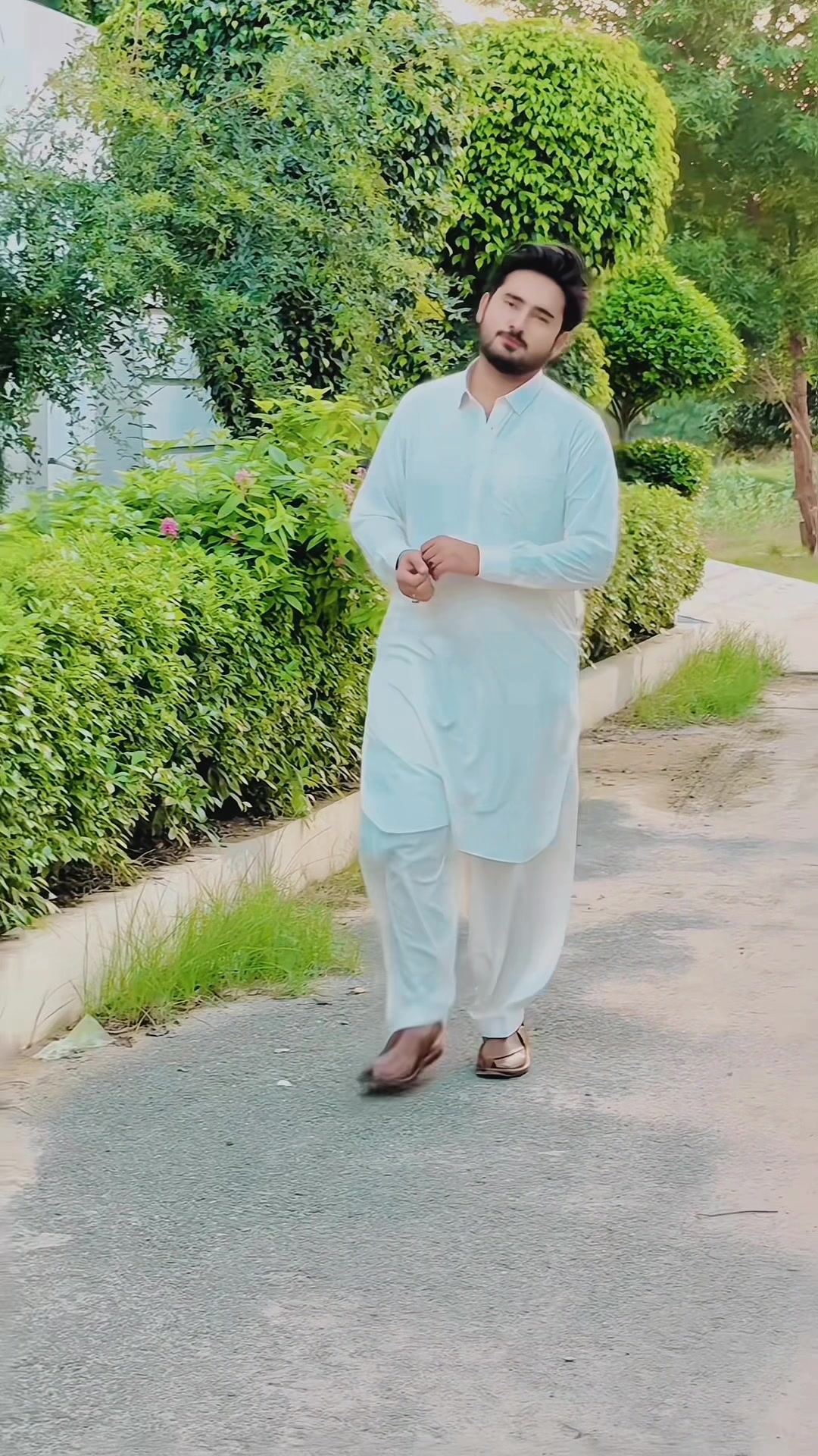 @_AMIR BHAYO_