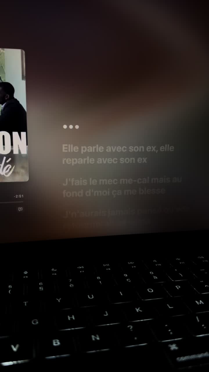 @🎶