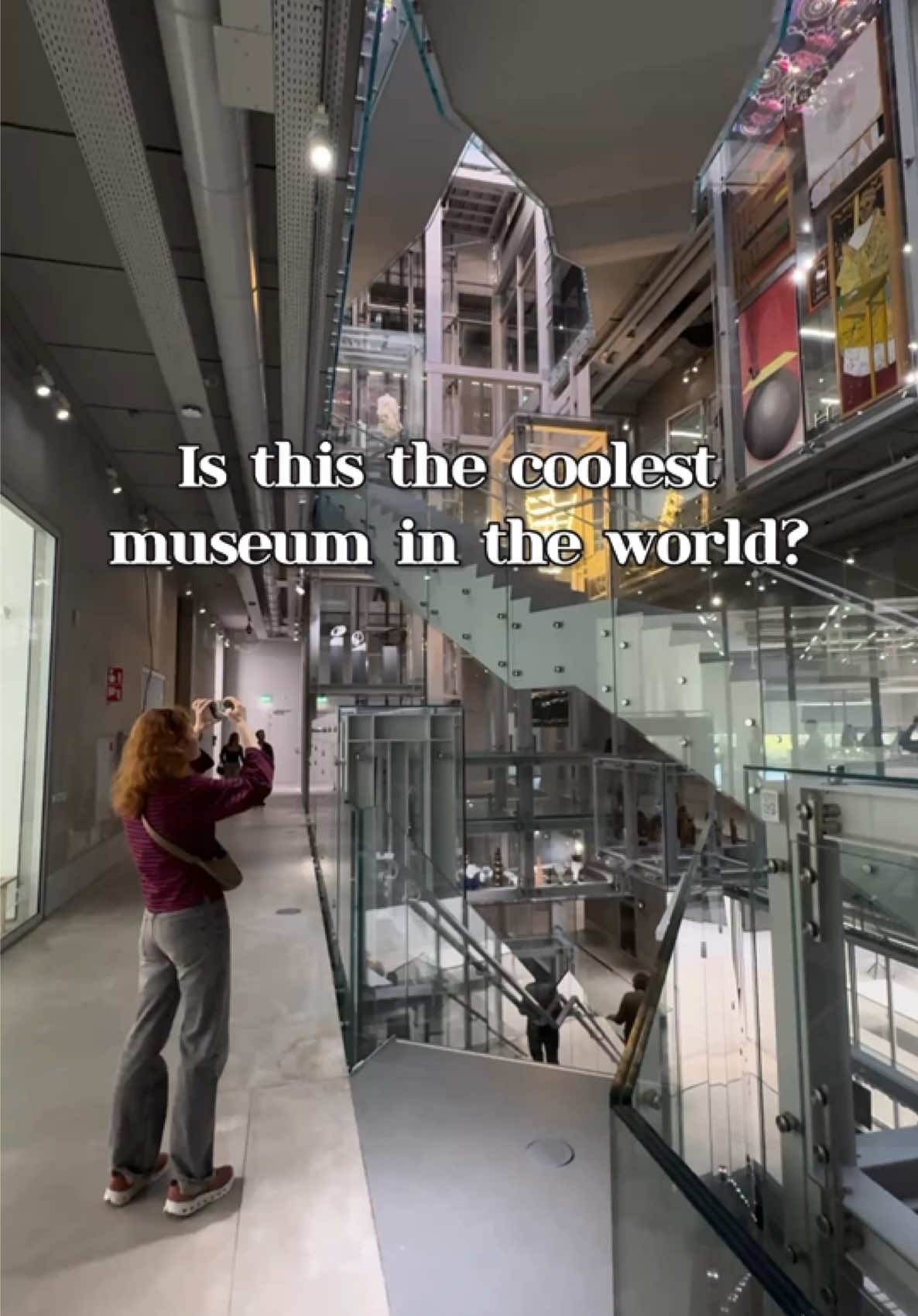 @London Scene - Art & Travel