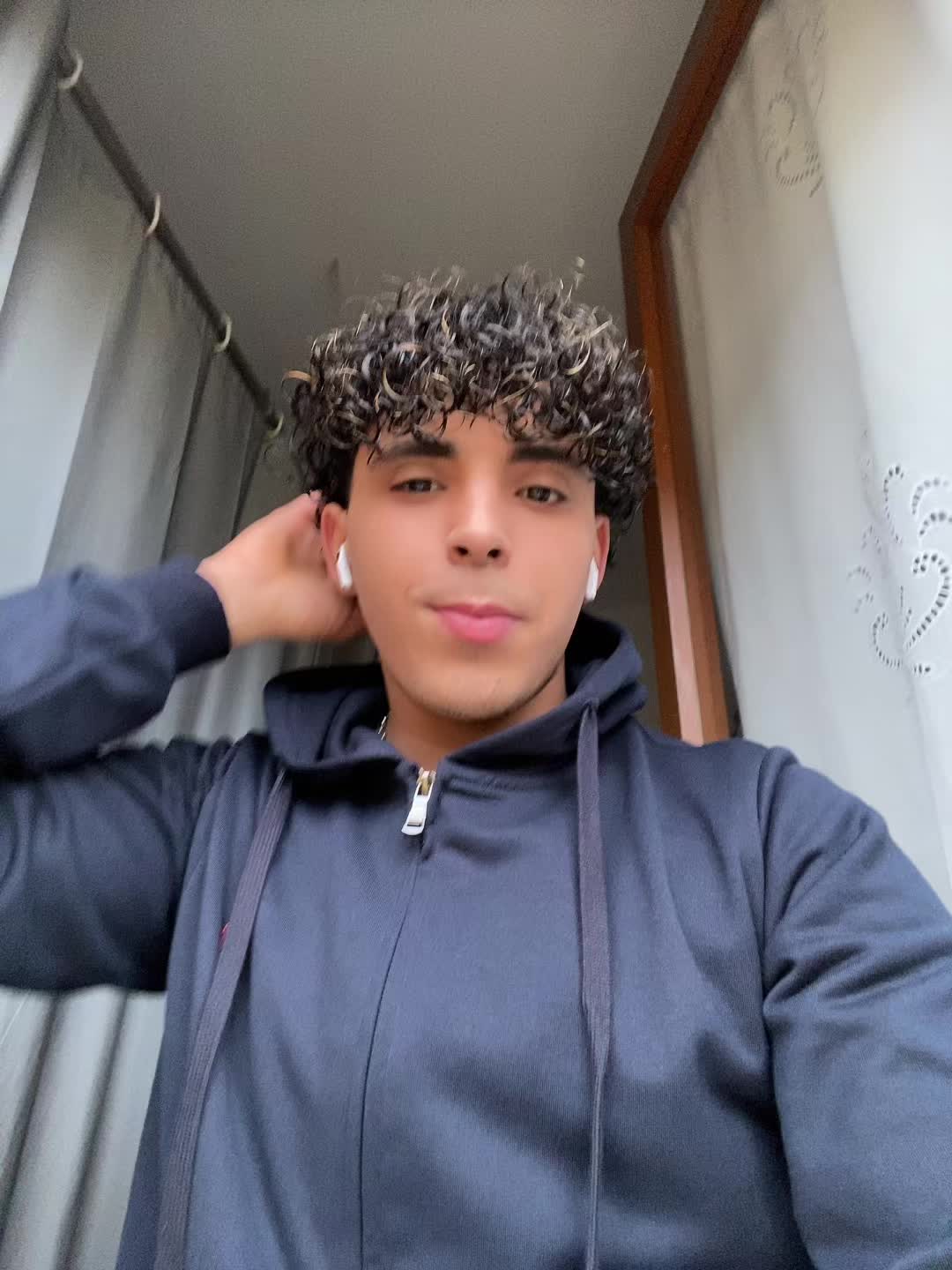 @wacialo