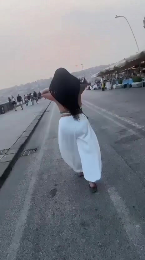 @L.B🎀🖤