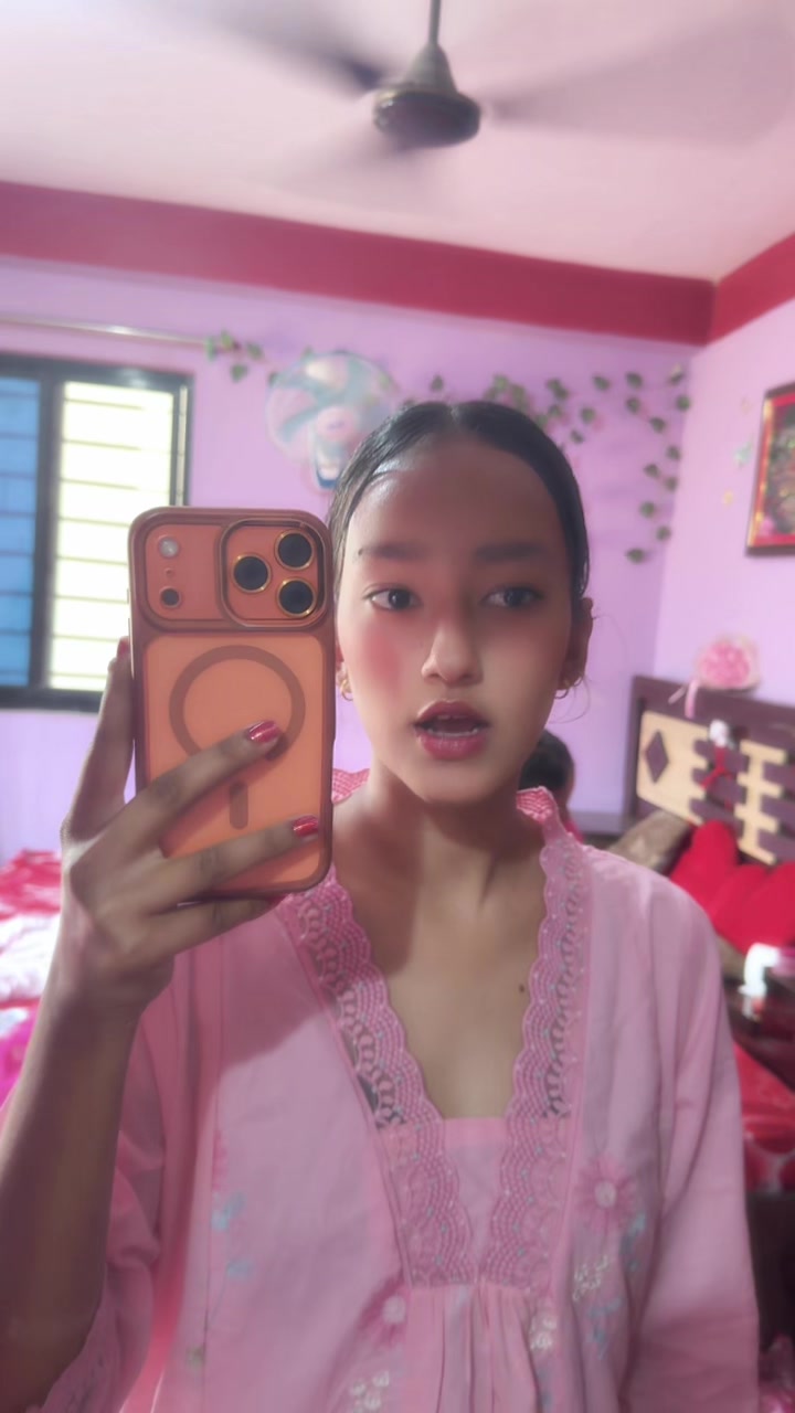 @Parii thakuri 💗🌒