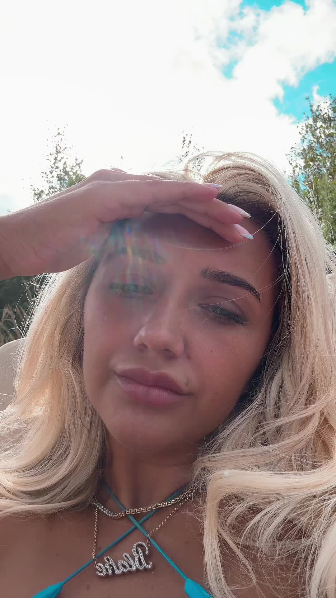 @LeighaClarke
