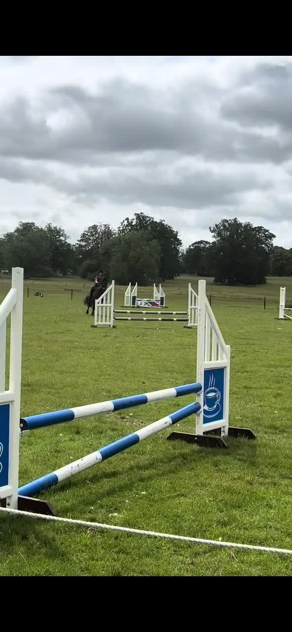 @MG.eq🇬🇧🐴