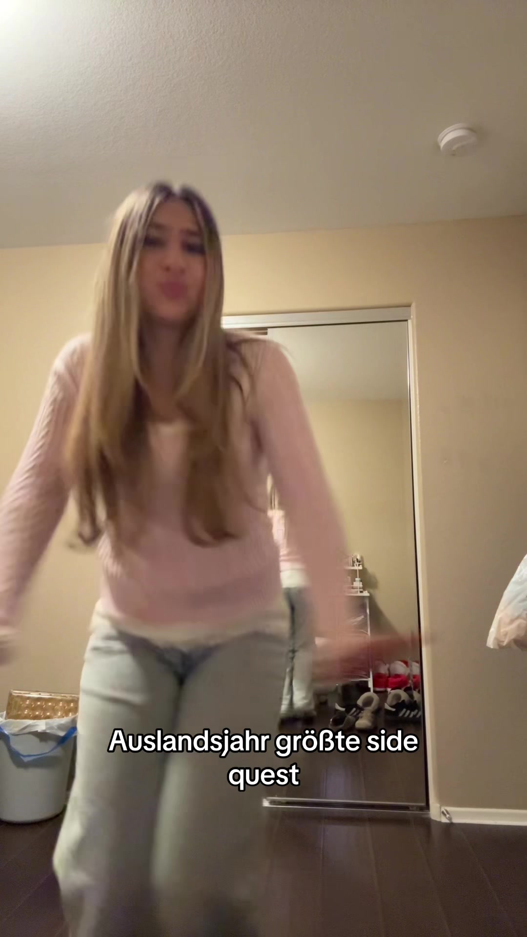 @⃟