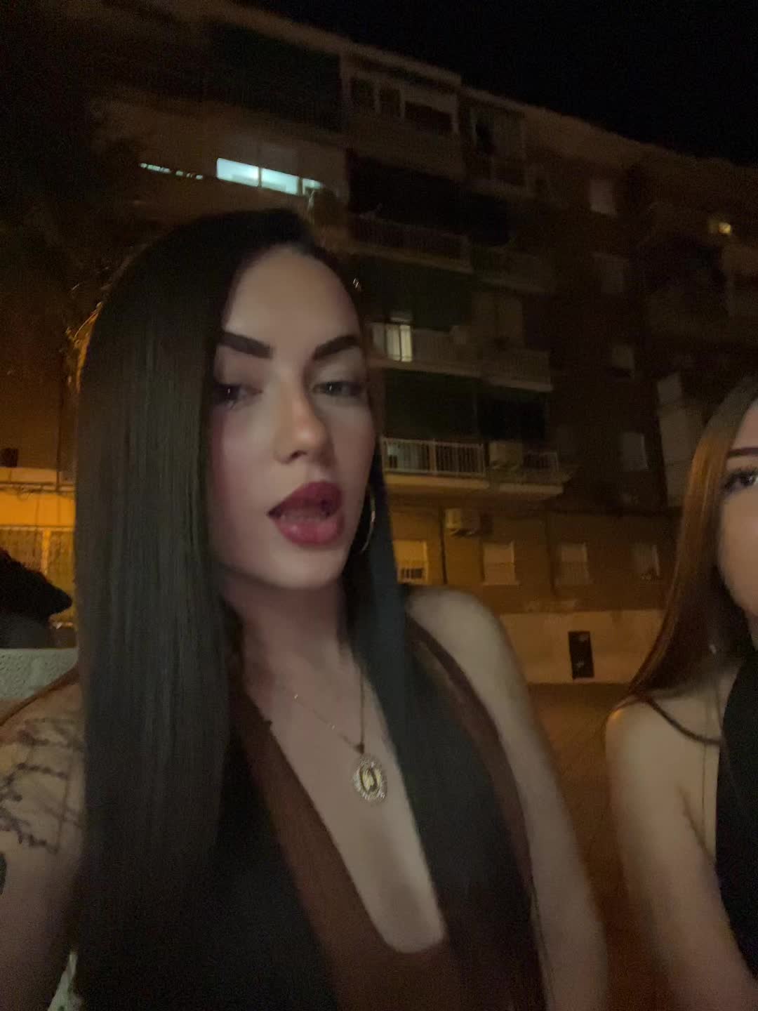 @Carlota