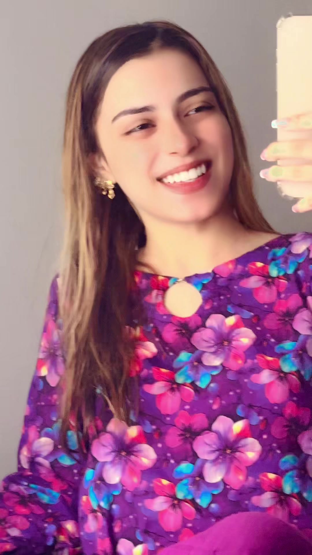 @𝐄𝐬𝐡𝐚 𝐀𝐥𝐢