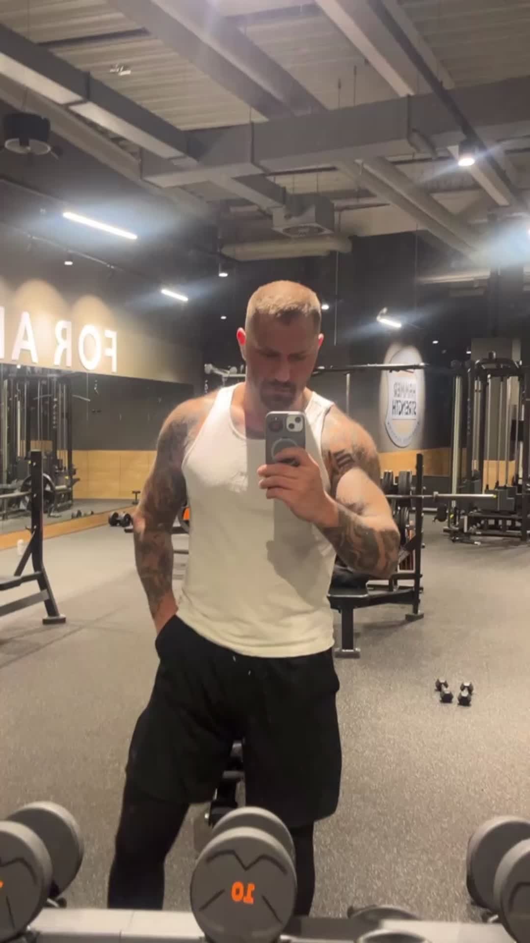 @Besnik_athlete
