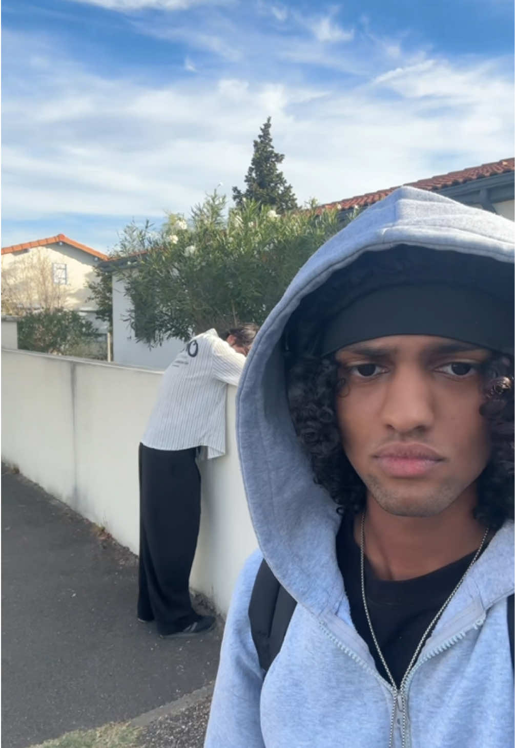 @curlyfreak