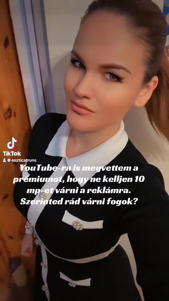 @EsztiCat🩷
