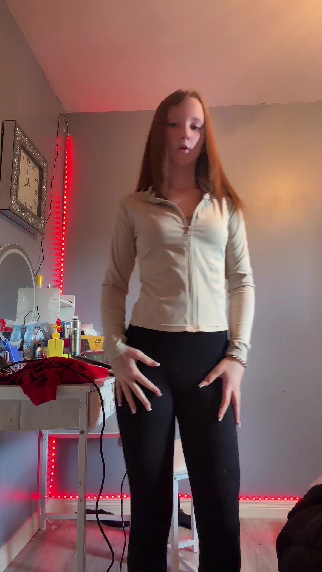 @𝓛𝓮𝔁𝓲🌺💋