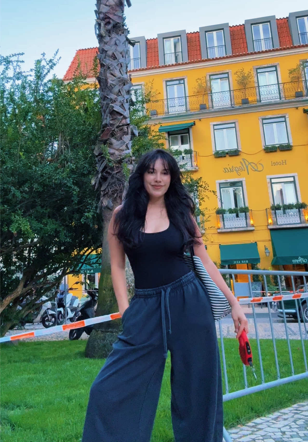 @Ecem Taşer