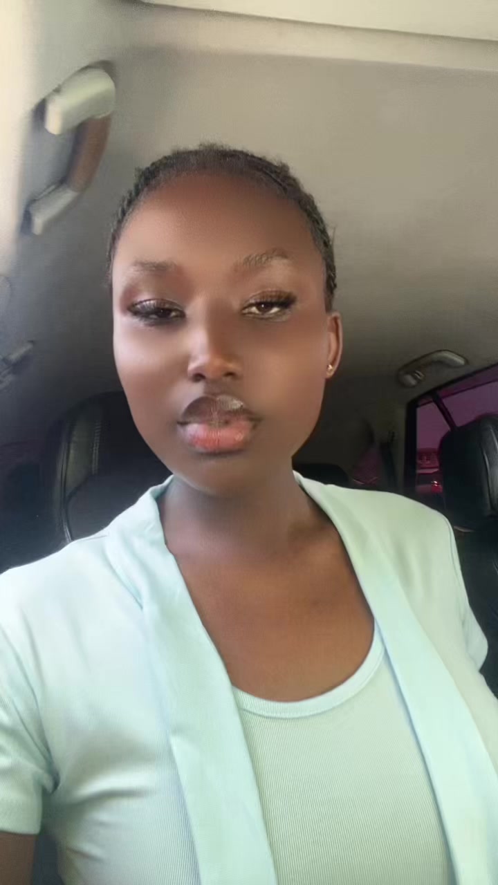 @Just a girl 🦋