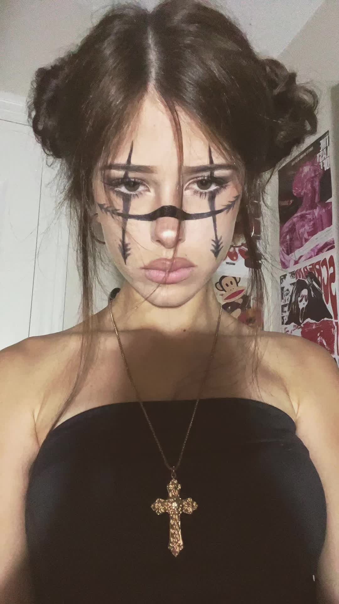 @daniella