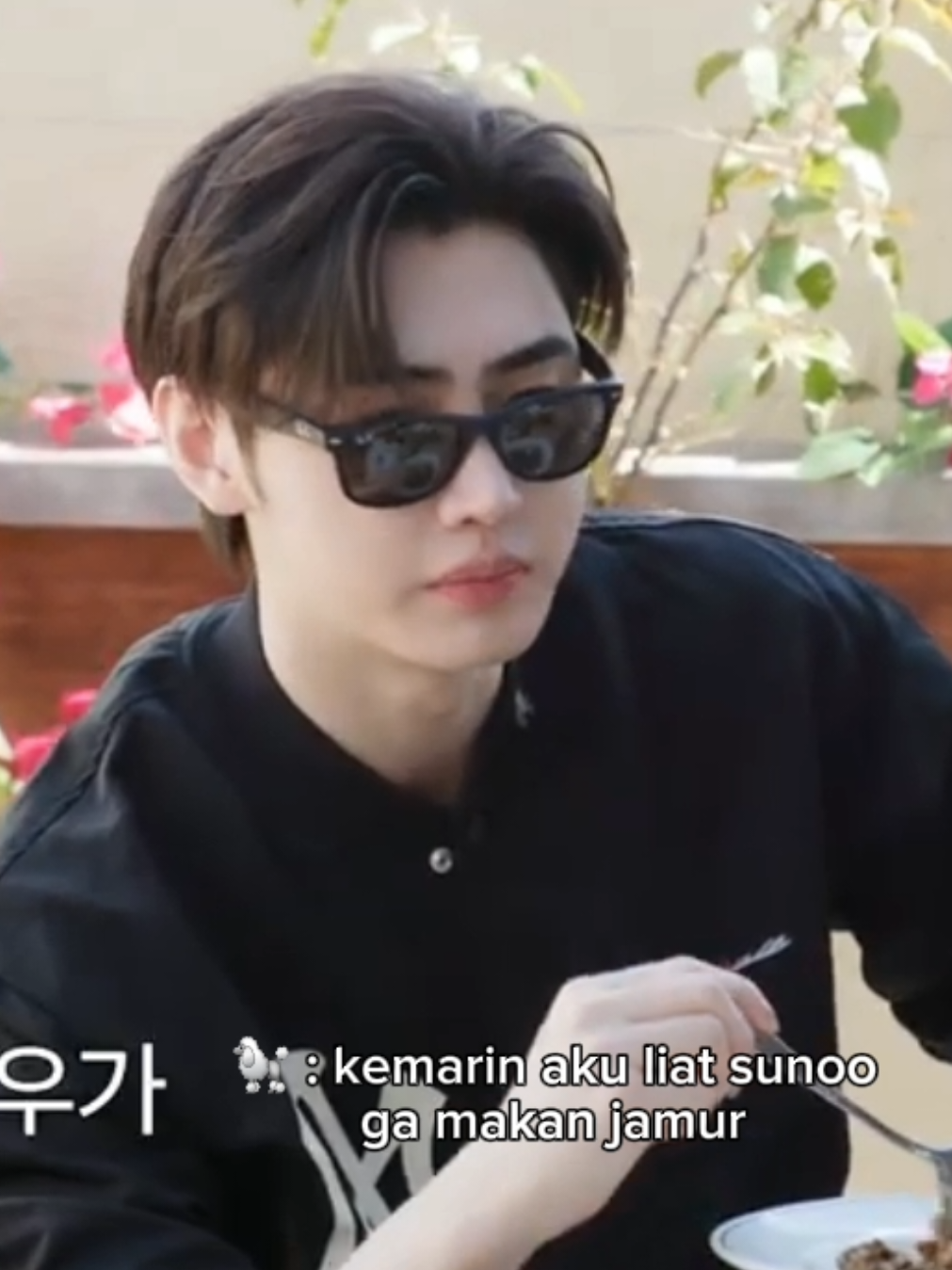 @yayaa // about hoonie