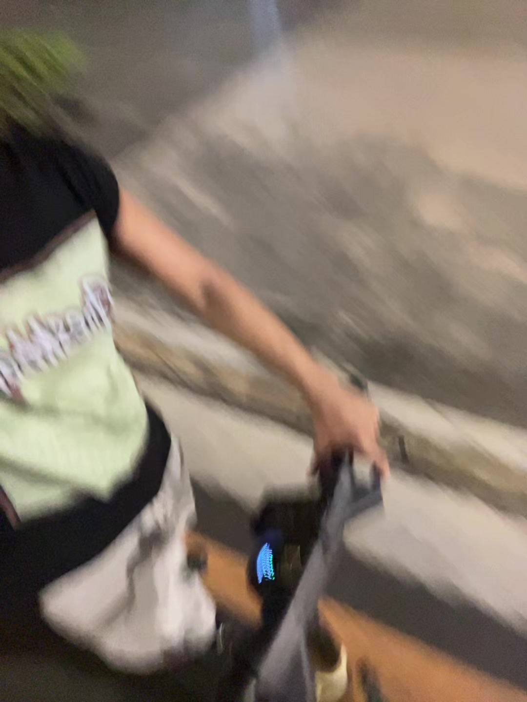 @Lodr1ppin ひ