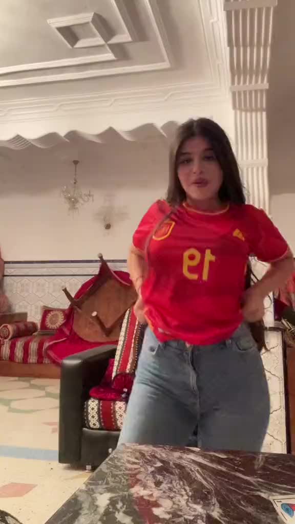 @mariana🇨🇴🇷🇴🇭🇺
