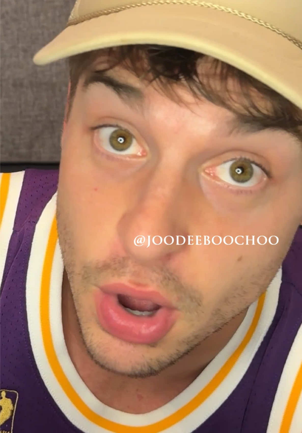 @Joodeeboochoo ASMR
